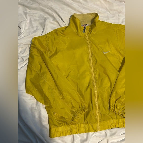 Nike Yellow Jacket - Picture 2 of 10